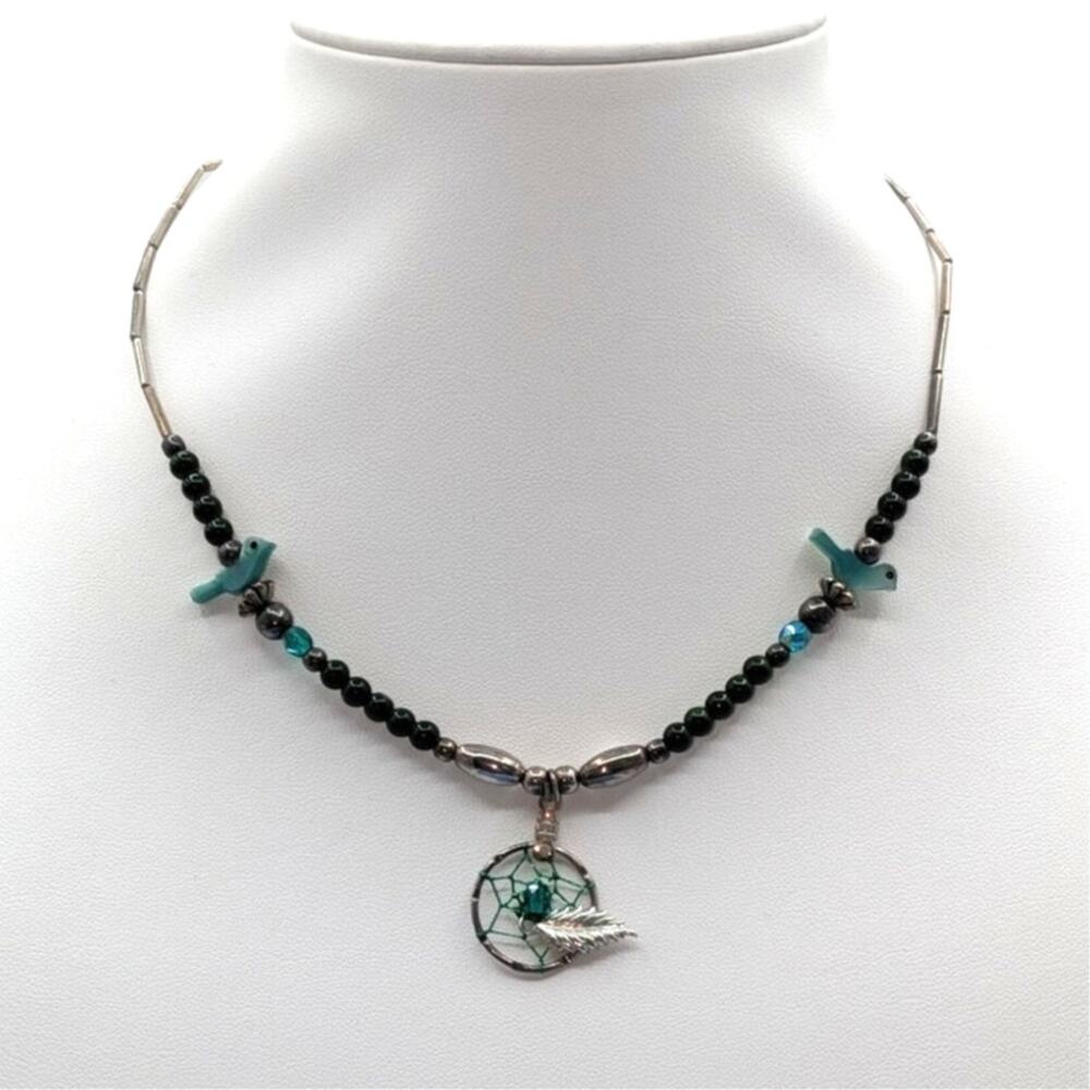 Vtg Liquid Silver Dream Catcher Green Carved Bird Fetish Barrel Clasp Necklace